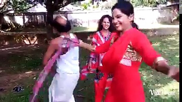 Yang girls and old boy dancing very funny video