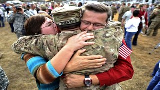 SOLDIERS COMING HOME Compilation, Video that made the whole world cry !!