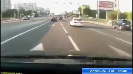 Везунчики на дороге  Смотреть весь ролик!