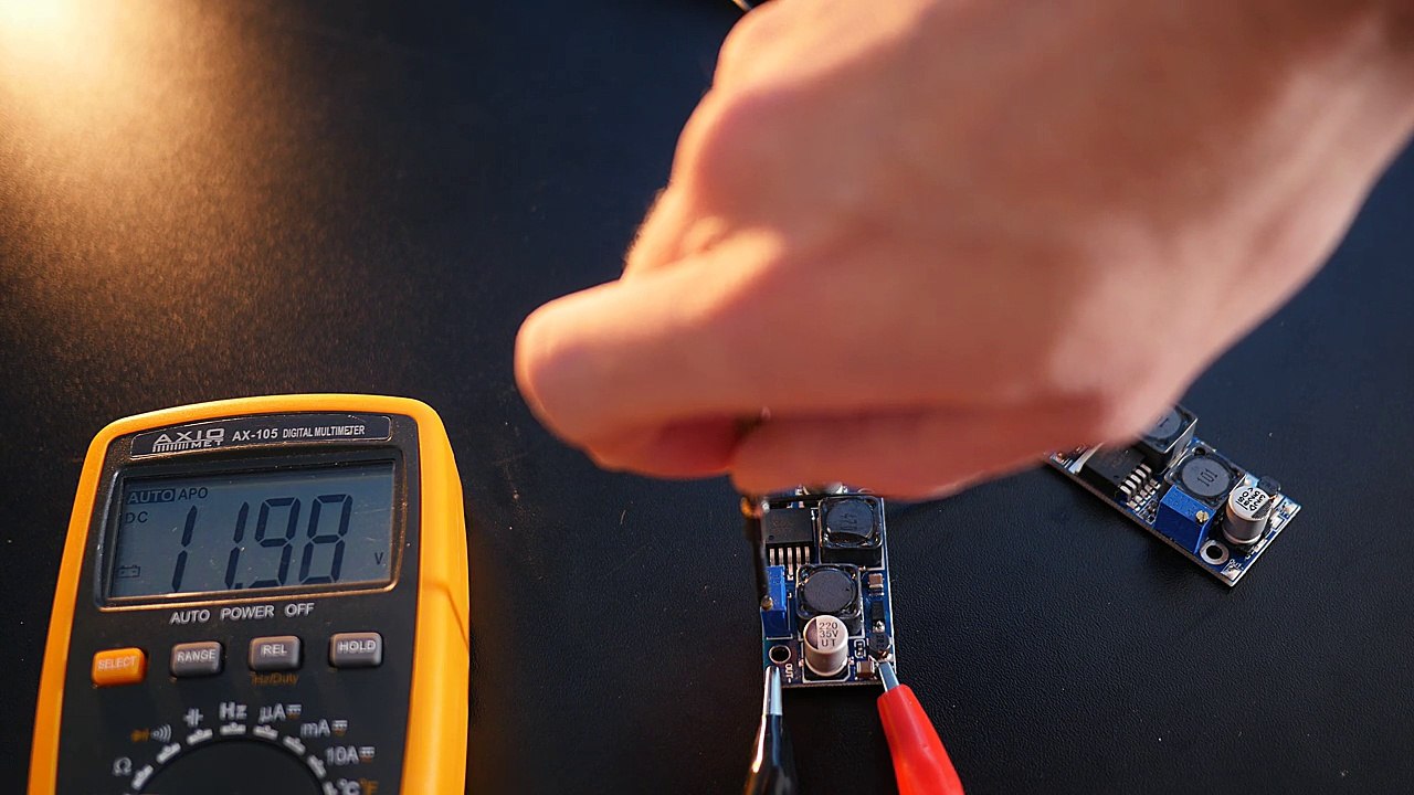 Build your own portable SMART TV (100% wireless!)