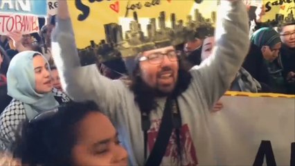 مظاهرات بولايات أميركية احتجاجا على قرار ترمب