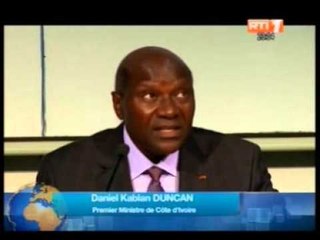 Le premier ministre Daniel Ducan rencontre les étudiants de science Politique à Paris