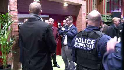 Marine Le Pen juge le programme de F.Fillon "brutal"