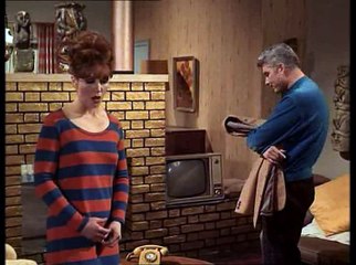 Man In A Suitcase  S01e14  Jigsaw Man