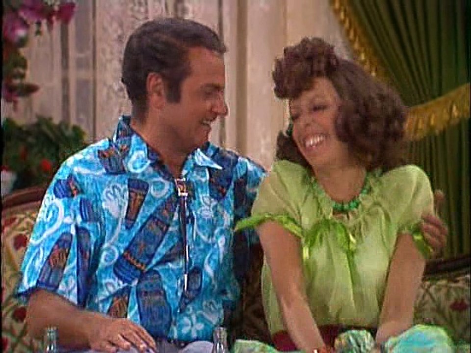 The Carol Burnett Show @ Shirley Maclaine