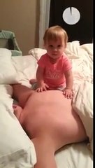 Vajza luan teksa i ati fle gjume