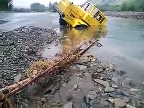 Жесть! Русская техника - лучше всех!!! Кировец зажигает