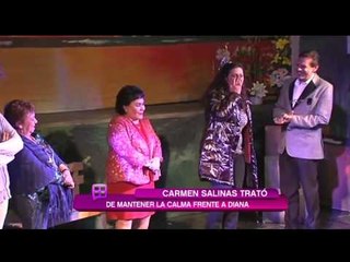 Diana Golden asiste borracha a obra de teatro