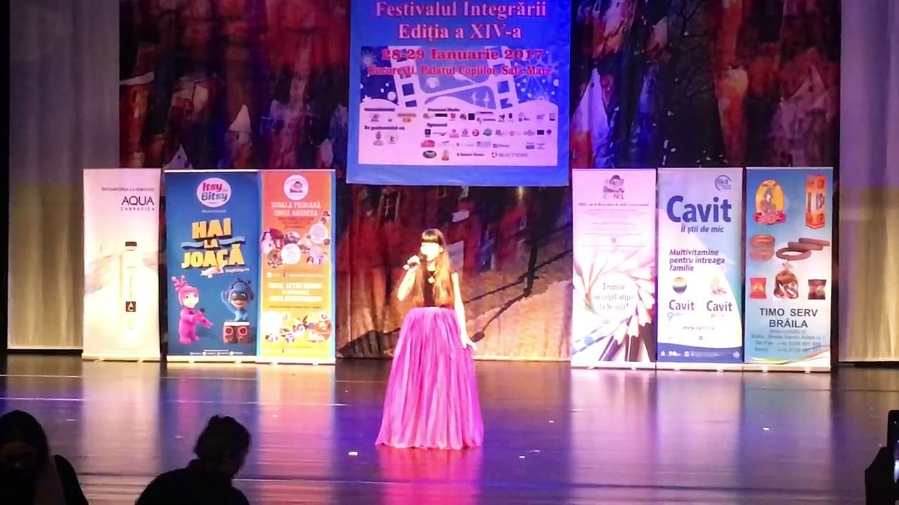 Ariana Raisa Andra Dinu ( 9 ani ) - I surrender