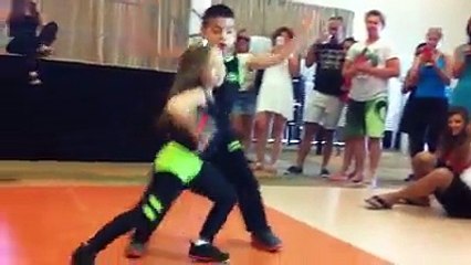 Little Boy And Girl Amazing Dance