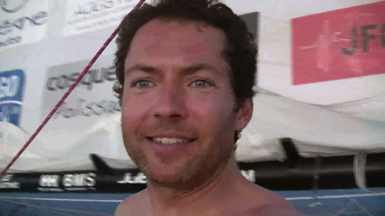 J85 : Coucher de soleil à bord de Famille Mary - Etamine du Lys / Vendée Globe