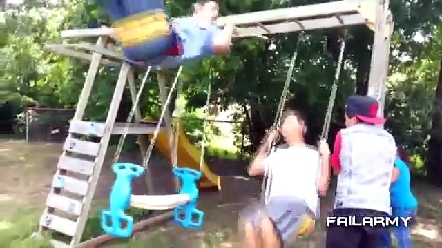 Нелепые ПРИКОЛЫ с ПАДЕНИЯМИ людей! Falling