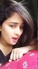 Pakistani Girl singing a song very beautiful voice