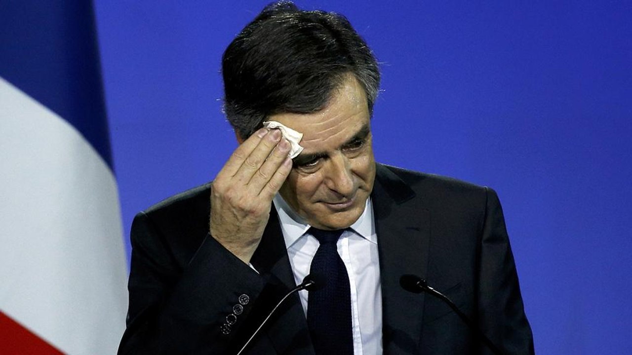 Fillon fights to get campaign back on track after "fake jobs" allegations