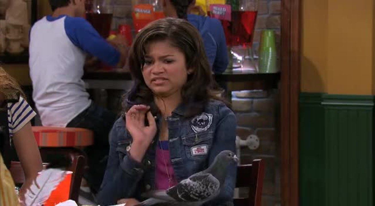 Shake It Up - S 2 E 4 - Beam It Up