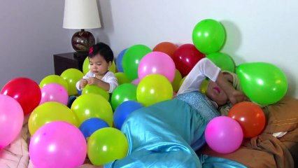 Spider-man & Frozen Elsa Super Bad Baby BALLOON PRANK! Joker, Wonder Woman Catwoman Funny