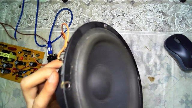 СУЮ ЛИЗУН В МЯСОРУБКУ - ОН КРИЧАЛ СЕРХИО НЕ НАДО - НО Я СДЕЛАЛ РАДИ КИТАЙ БУГАГА