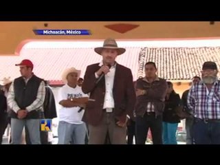 Michoacán: Grupos de autodefensa devuelven propiedades a ciudadanos