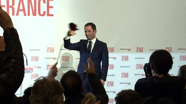 Socialistas franceses escolhem candidato para presidenciais