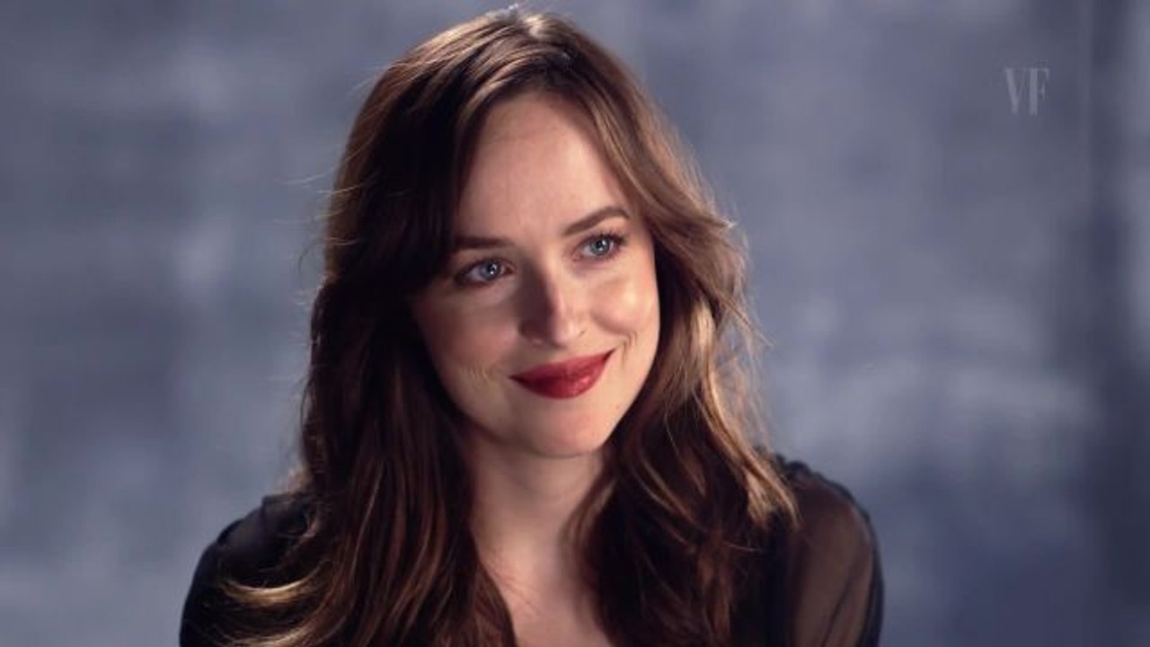 Dakota Johnson Wants to Cuddle with Beyoncé
