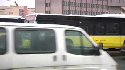 Metrobüs Yolunda Kaza: 3 Yaralı (2)