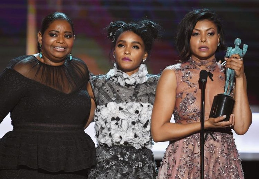 10 Worst Dressed Celebrities At SAG Awards 2017