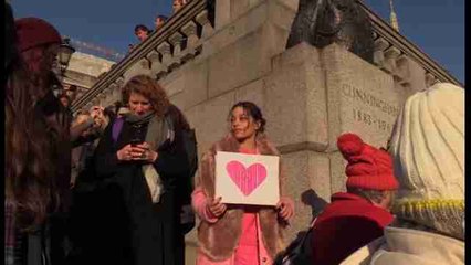 Más de un millón de personas en contra de la visita de Trump al Reino Unido