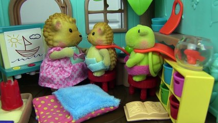 Big Blue Surprise Egg Toys Lil Woodzeez Turtle Mommy Gets A BAD Haircut & Goes on Rampage Skit