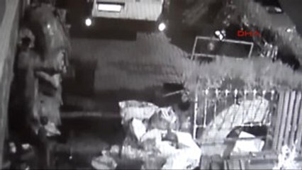 Antalya Antikacıya Giren Hırsızlar 50 Bin Liralık Eşya Çaldı