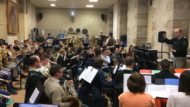 Musique des Transmissions et l'orchestre René Guizien à l'Unisson