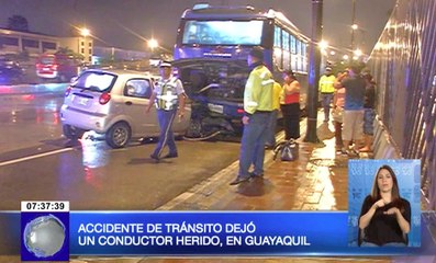 Un accidente de tránsito dejó un conductor herido en Guayaquil