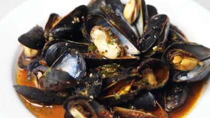 The Easiest Weeknight Indian Curried Mussels