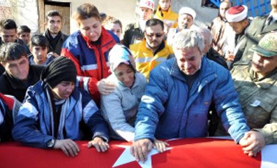 Kayseri Şehidinin Annesi Kalp Krizinden Hayatını Kaybetti