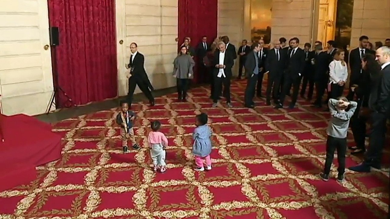 Handball : "Vous avez fait face au statut de favoris, ce qui n'est jamais facile", lance Hollande aux Experts