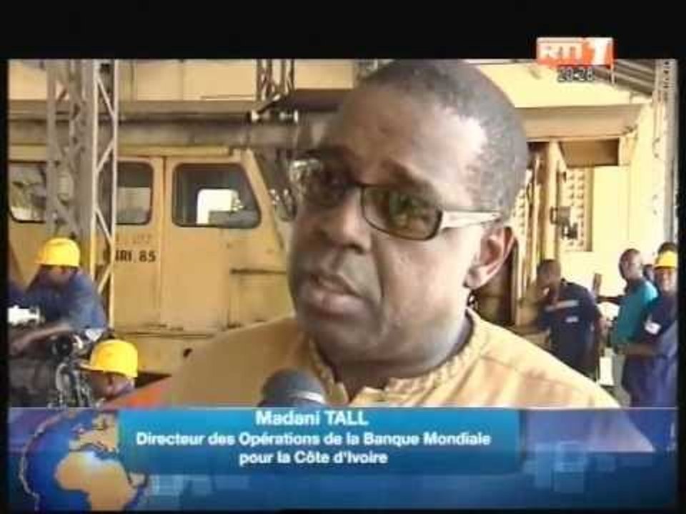 Projet emploi jeunes: plusieurs stagiaires recoivent la visite du ministre Dosso et de Madani Tall