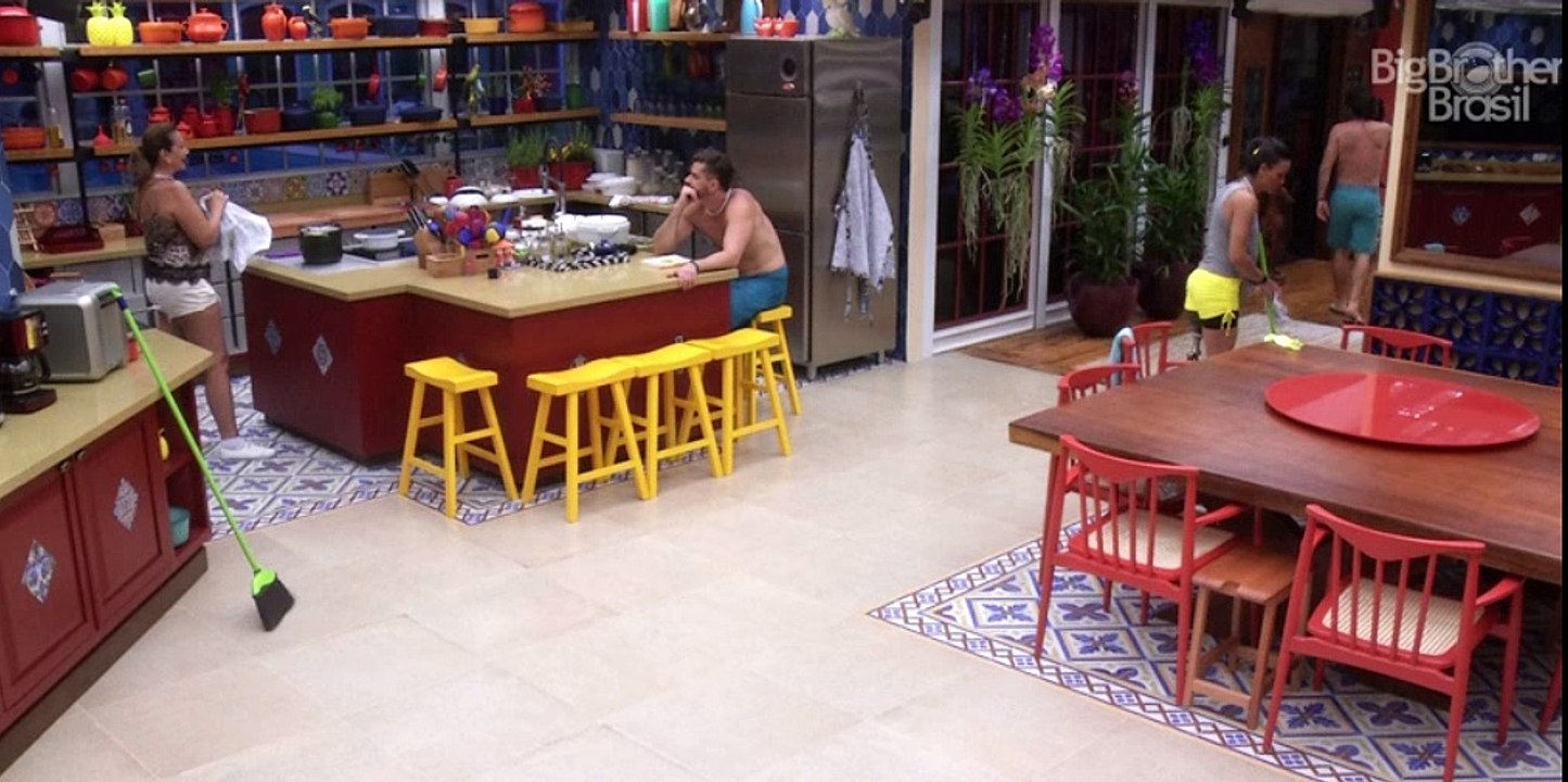 #BBB17 - AGORA NA CASA