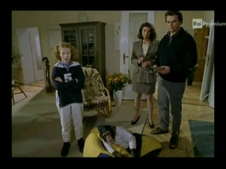 Il nostro amico Charly 2x12 - Charly nei guai