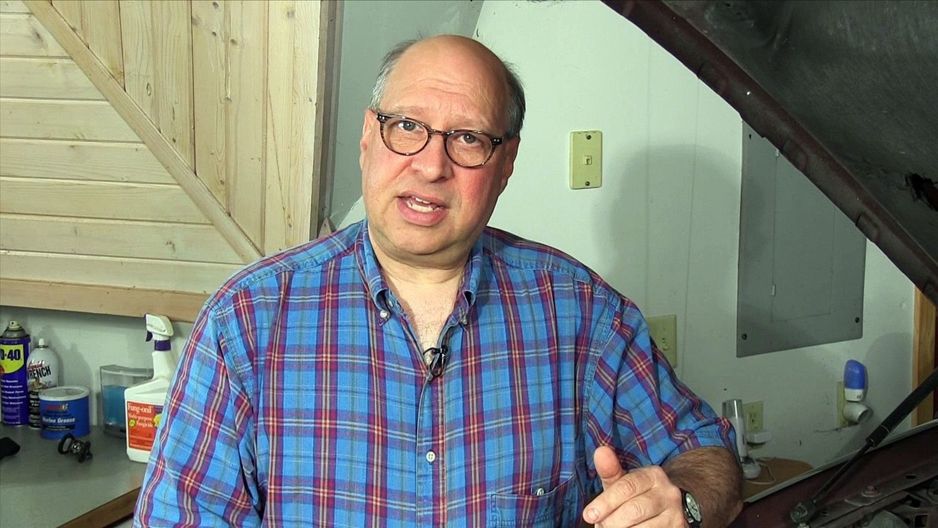 ⁣How to Check Transmission Fluid