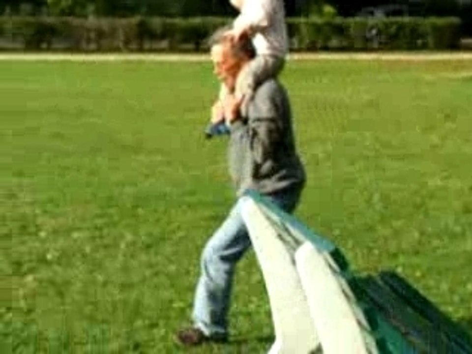 AU TRIPLE GALOP