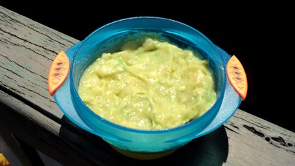 BANANA AVOCADO MASH FOR BABIES