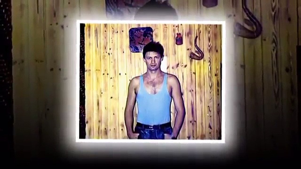 Поёт Илья Каминецкий
