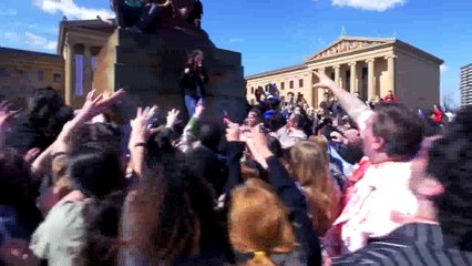 ZOMBIE APOCALYPSE PRANK