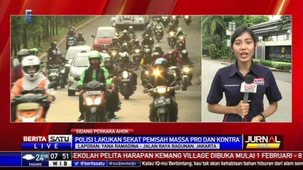Polisi Beri Sekat Antara Massa Pro dan Kontra Ahok
