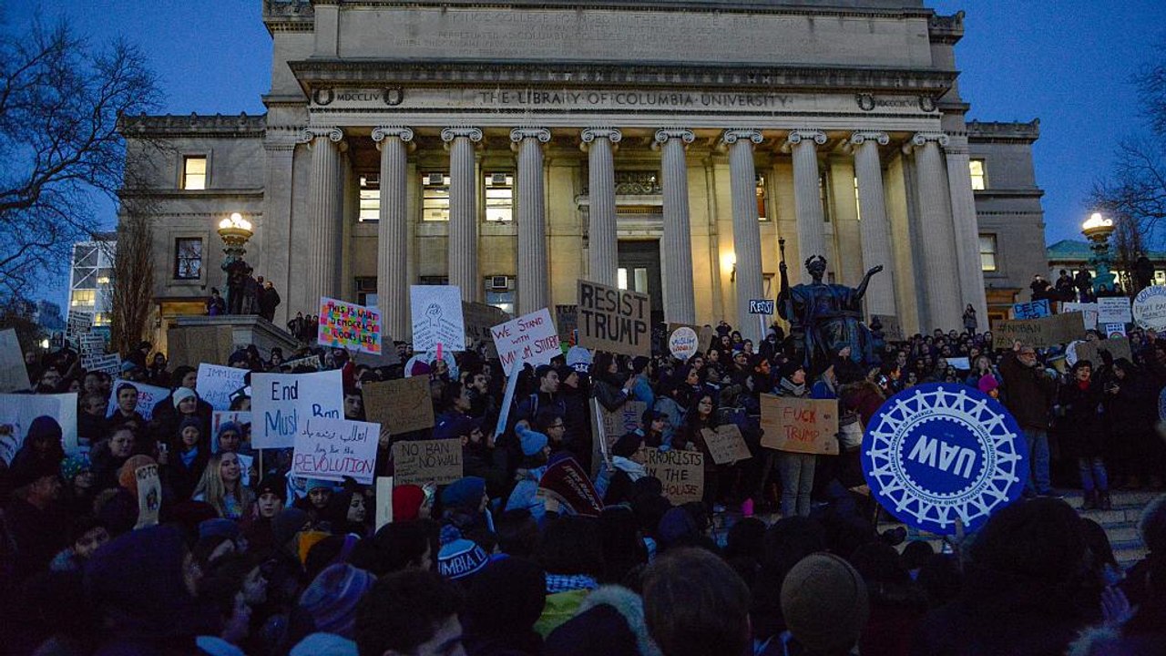 Donald Trump licenzia Sally Yates, Ministro della Difesa che ha bocciato il decreto sull'immigrazione