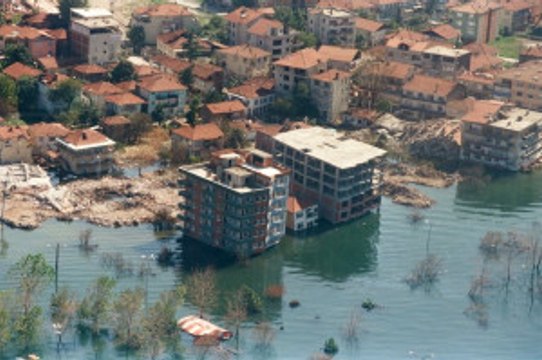 Marmara İçin Deprem Güvenliği Profesöründen Korkutan Uyarı: 10 Katil Fay Var