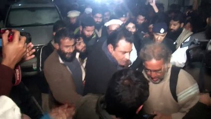 Pakistan cracks down on group linked to Mumbai attacks