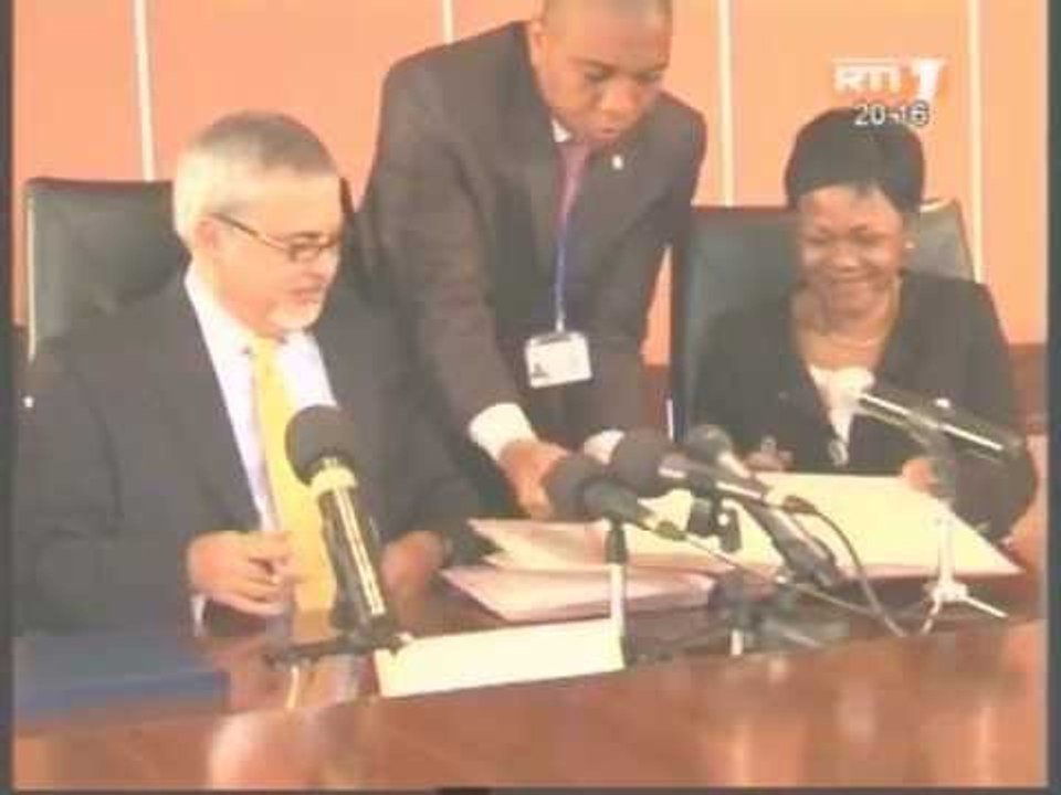 Economie: Les Etats Unis annulent la dette de la Côte d'Ivoire