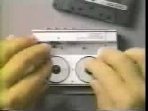 pub - Sony Walkman 1982