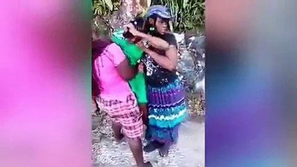 Cette séquence choc montre l'exorcisme d'une fille 'possédée par un démon diabolique'