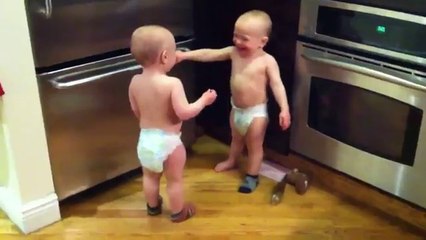 Talking Twins Babies.. can guise what are they saying??
